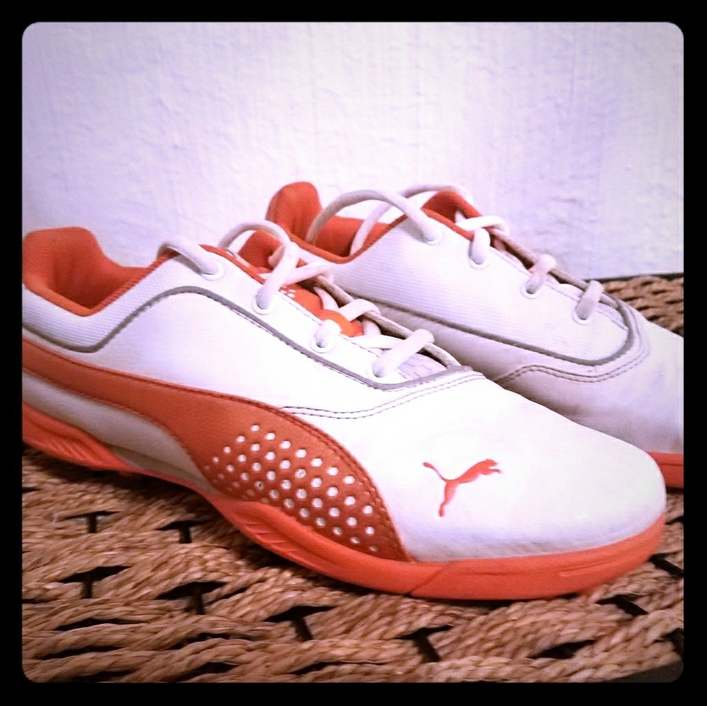 Boys Puma golf shoes